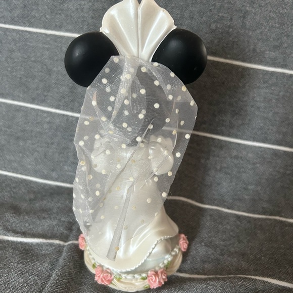 °o° MUST SEE Bride Minnie and Groom Mickey bobble heads with magnetic nose °o° - Picture 14 of 14